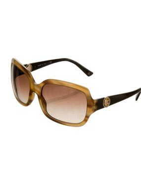 CHANEL Oversized interlocking CC logo gradient women’s sunglasses